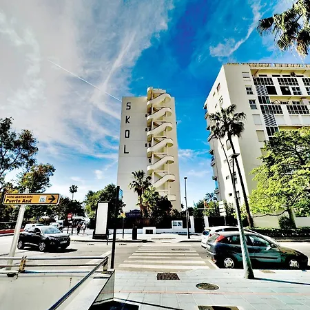 Skol 322 - Completely Renovated Front Lägenhet