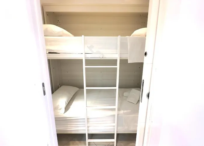 Apartman Skol 322 - Completely Renovated Front