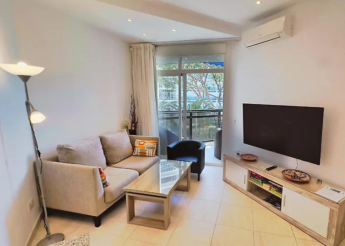 Skol 322 - Completely Renovated Front Apartman