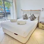 Skol 322 - Completely Renovated Front Apartman