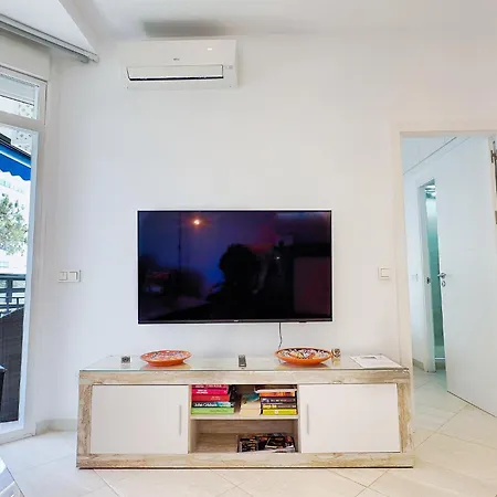 דירה Skol 322 - Completely Renovated Front *