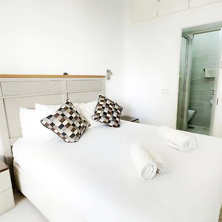 Skol 322 - Completely Renovated Front Appartement *