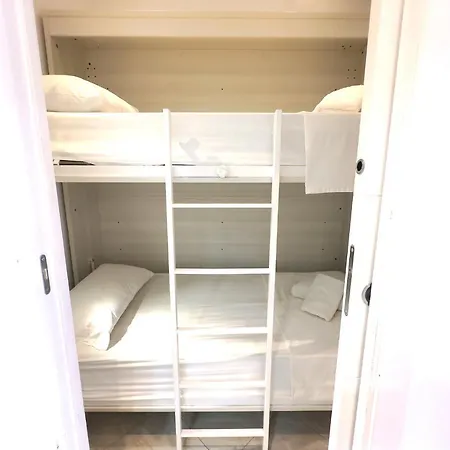 아파트 Skol 322 - Completely Renovated Front