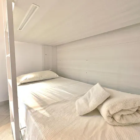 Skol 322 - Completely Renovated Front